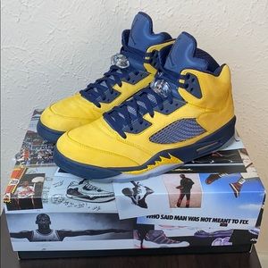 Jordan 5 Retro Michigan